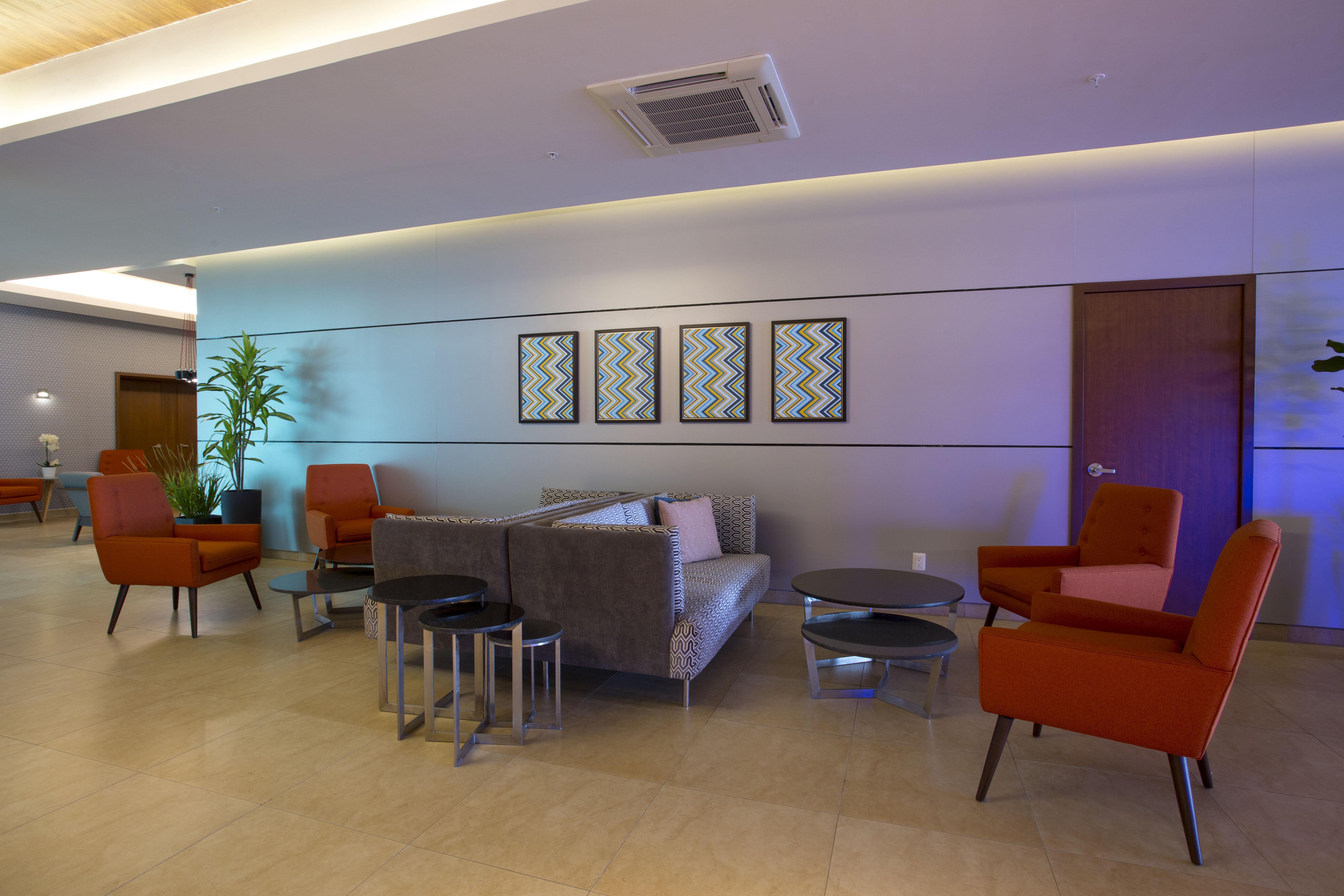 Holiday Inn Express Merida By Ihg Exterior foto