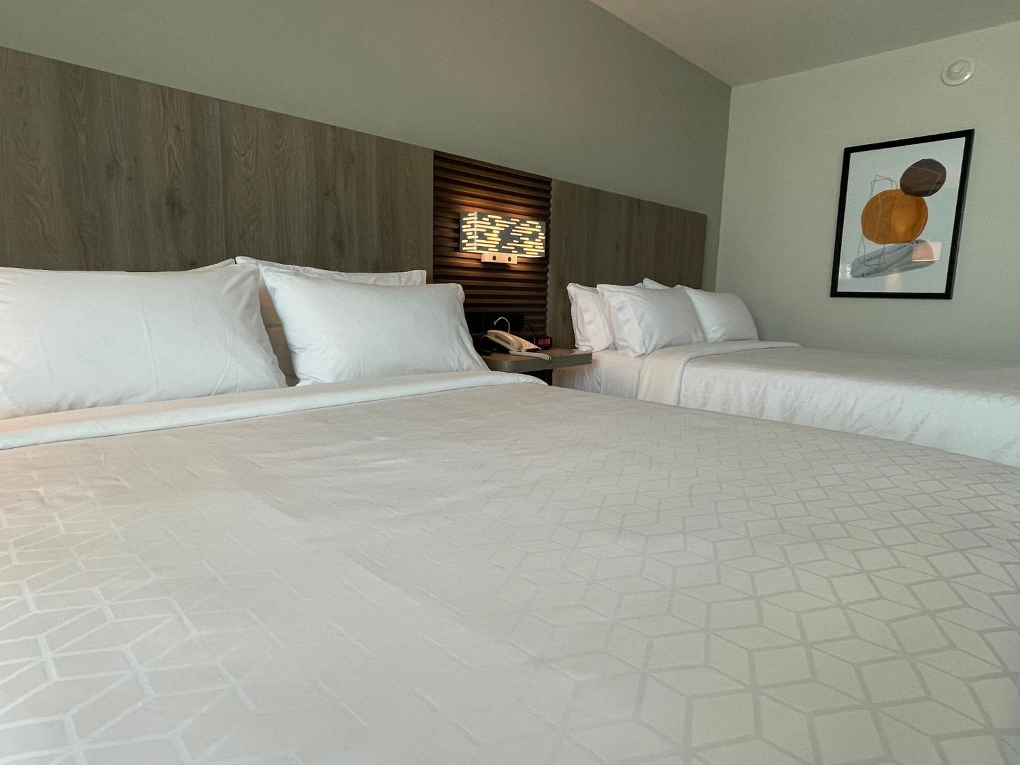 Holiday Inn Express Merida By Ihg Exterior foto